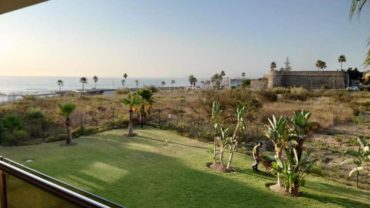 Marina Del Castillo, Duquesa Beachfront Apartment Manilva Extérieur photo